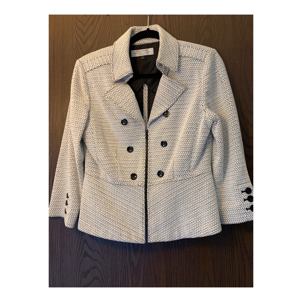 Tahari Blazer